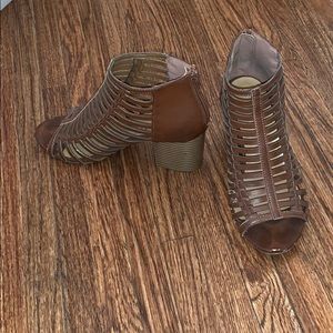 Open toe strapped heels